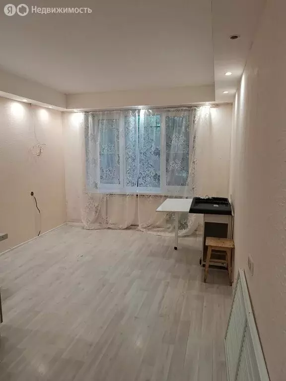 1к в 4-комнатной квартире (18 м) - Фото 1