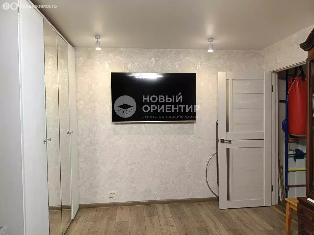 3-комнатная квартира: Екатеринбург, улица Белинского, 84 (66 м) - Фото 2