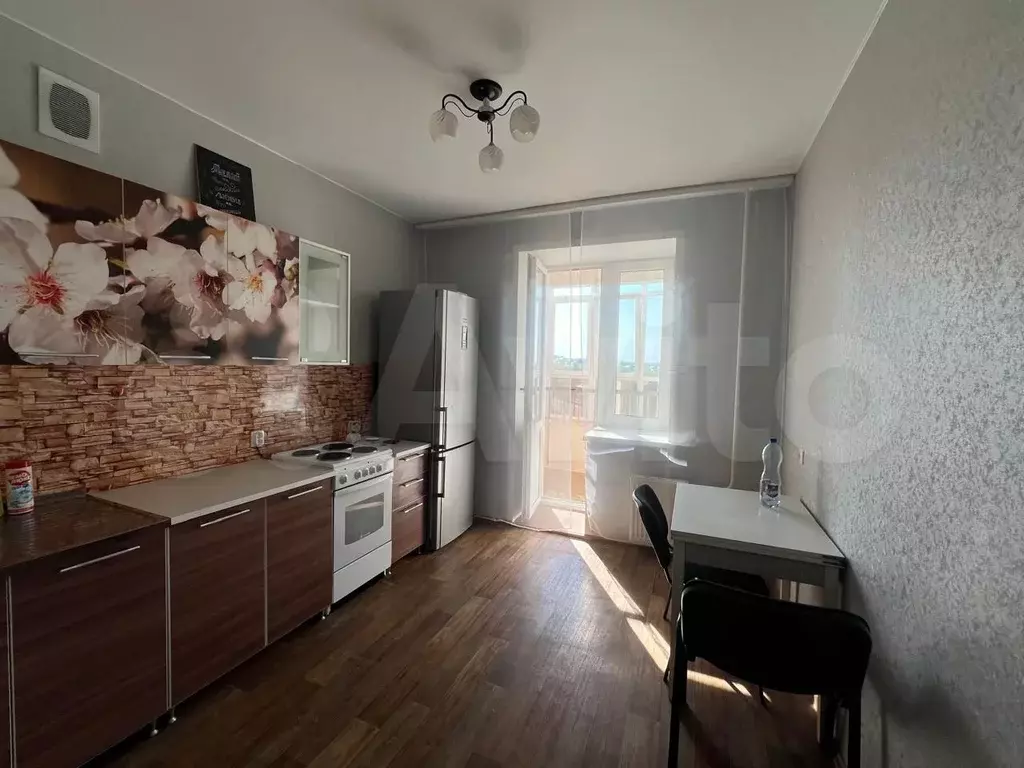1-к. квартира, 40 м, 10/11 эт. - Фото 0