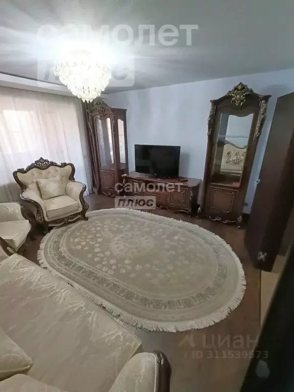 3-к кв. Кабардино-Балкария, Нальчик ул. Шогенова, 8 (71.0 м) - Фото 0