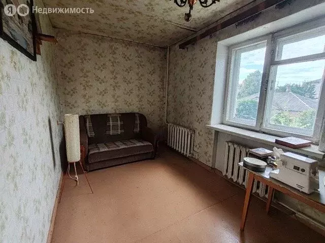 3-комнатная квартира: Опочка, Коммунальная улица, 7 (49.3 м) - Фото 0