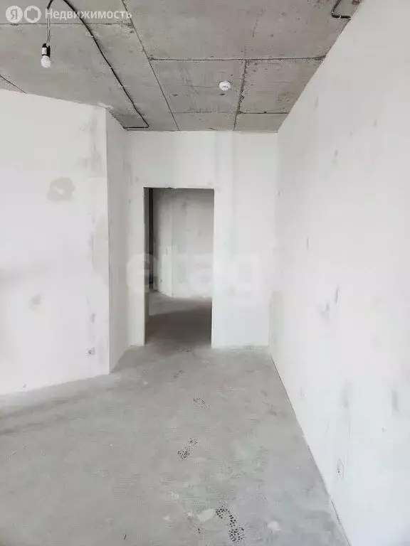 3-комнатная квартира: Пермь, Монастырская улица, 181 (76 м) - Фото 2