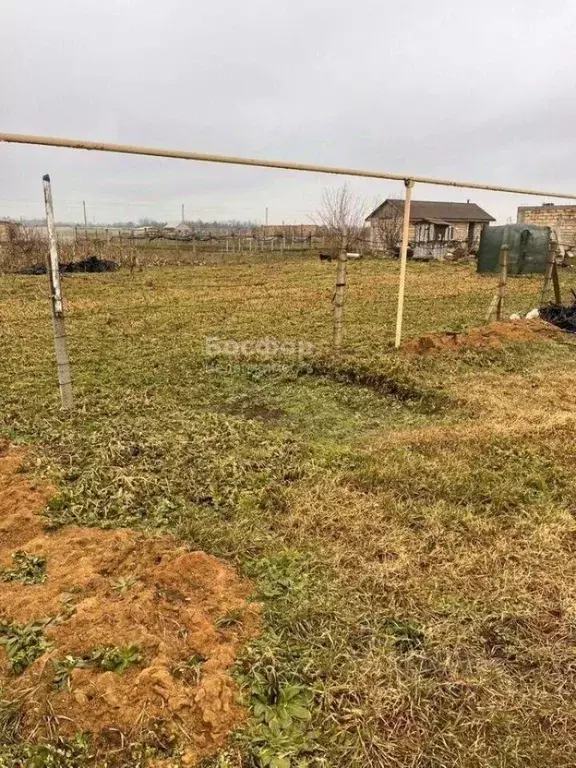 Участок в Крым, Кировский район, с. Яркое Поле ул. Новоселов (15.0 ... - Фото 1