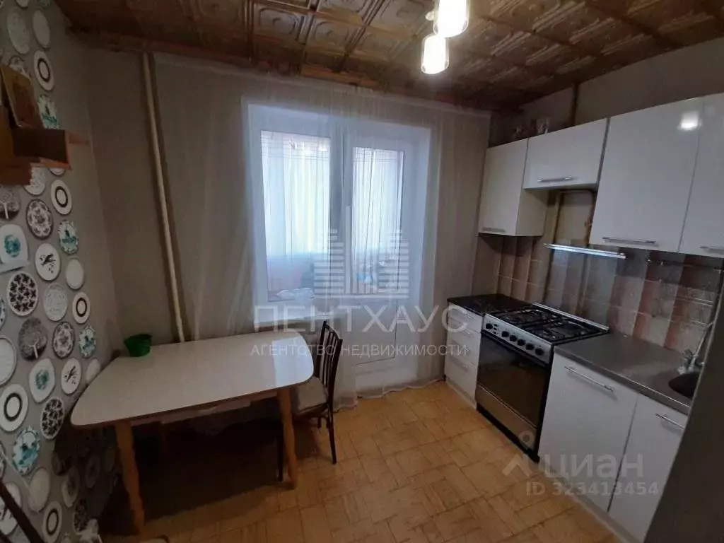 2-к кв. Владимирская область, Владимир ул. Жуковского, 8 (54.0 м) - Фото 1