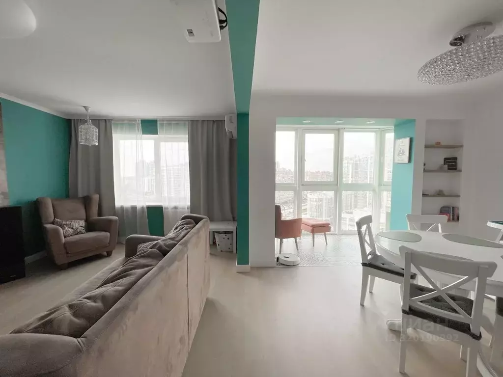 2-к кв. Санкт-Петербург ул. Оптиков, 38к1 (100.7 м) - Фото 0