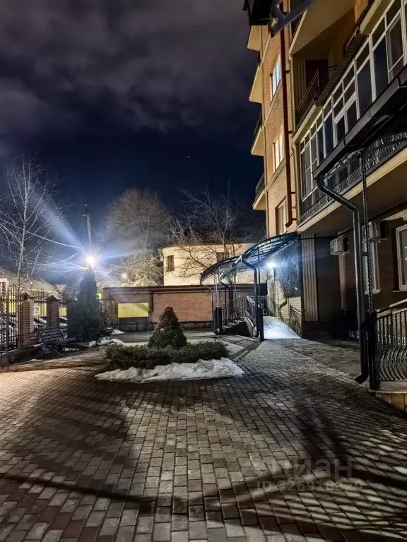 2-к кв. Кабардино-Балкария, Нальчик ул. Суворова, 7 (65.0 м) - Фото 2