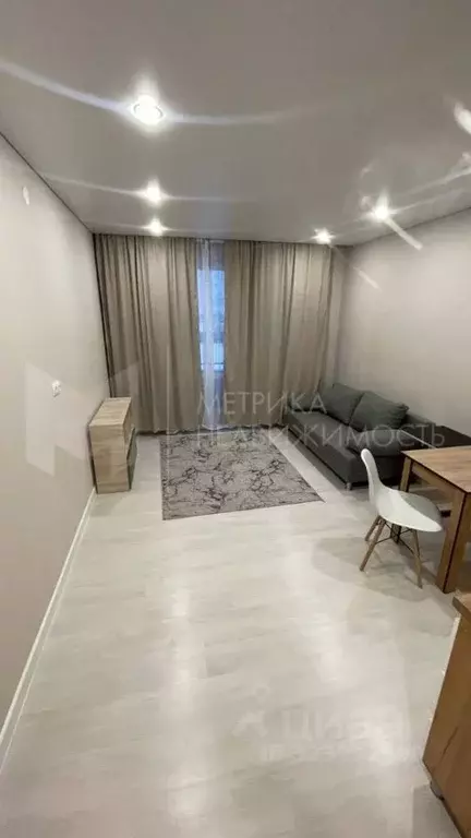 Студия Тюменская область, Тюмень ул. Василия Малкова, 12 (28.0 м) - Фото 1