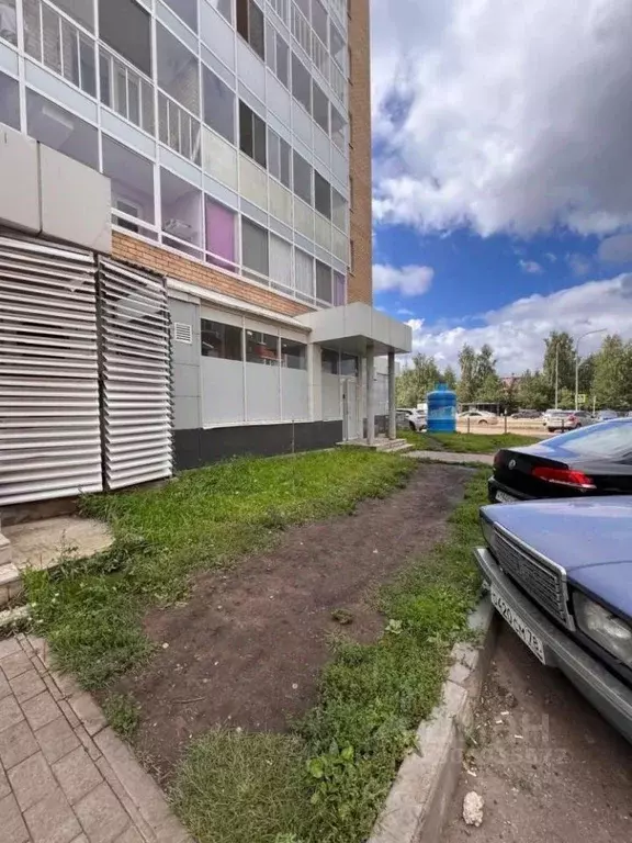 Помещение свободного назначения в Татарстан, Набережные Челны ул. ... - Фото 1