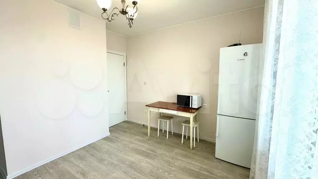 1-к. квартира, 40 м, 9/16 эт. - Фото 1
