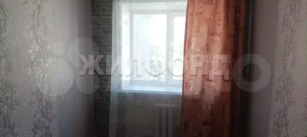 Комната 8 м в 6-к., 4/5 эт. - Фото 0