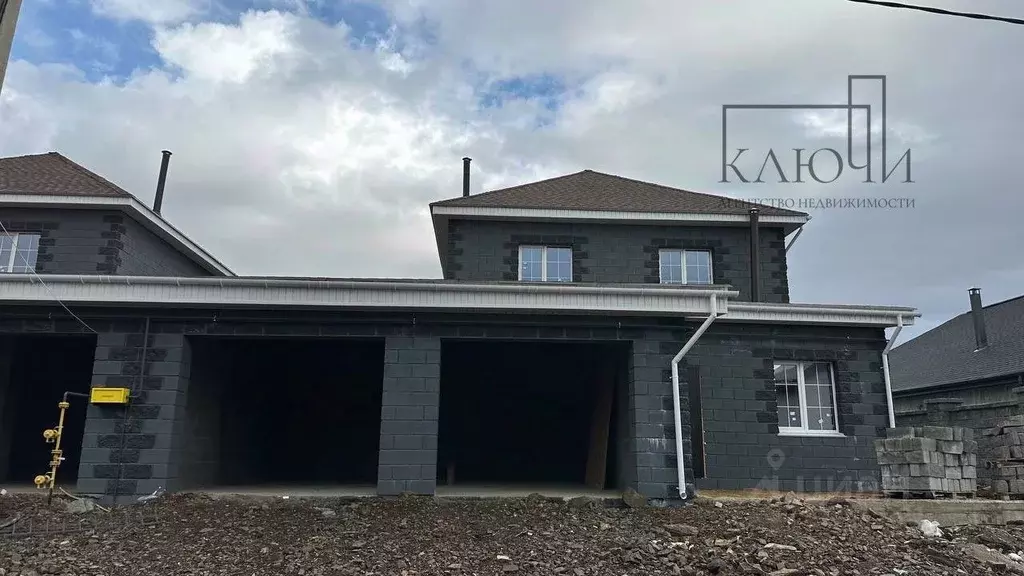 Дом в Челябинская область, Магнитогорск ул. Книжная, 30 (250 м) - Фото 1