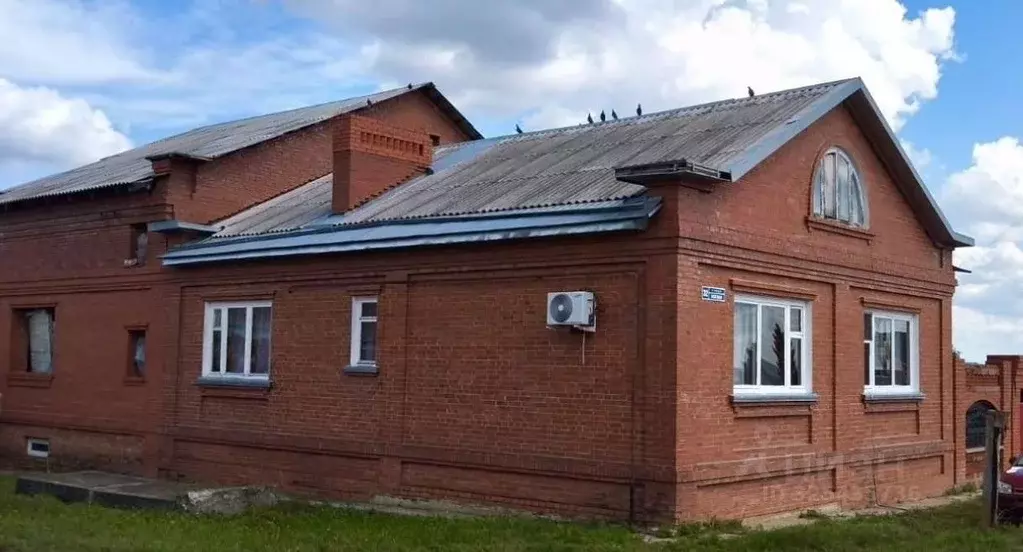 Дом в Воронежская область, Острогожск Боевая ул., 32 (340 м) - Фото 2