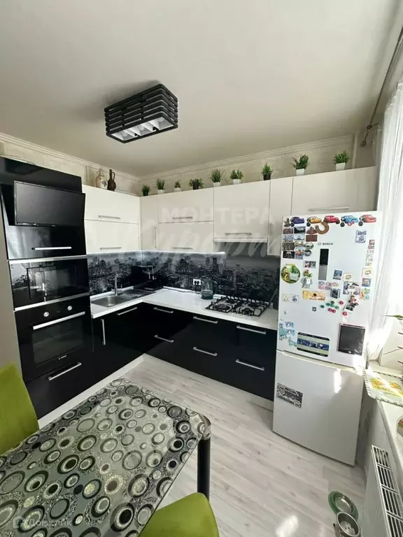 Продаётся 3-к квартира, 63.9 м - Фото 1