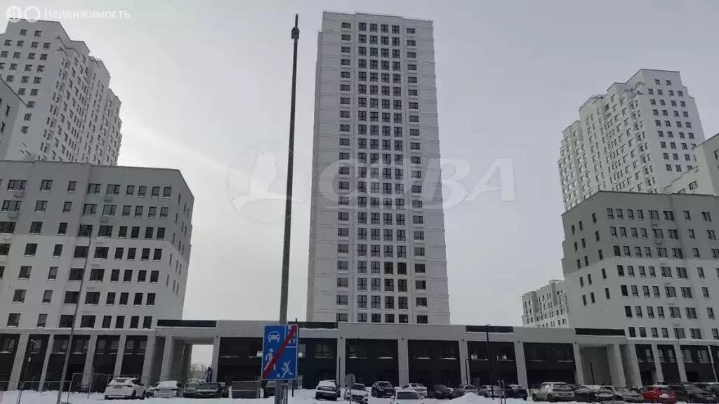 1-комнатная квартира: Тюмень, улица Евгения Войнова, 3 (41.8 м) - Фото 1