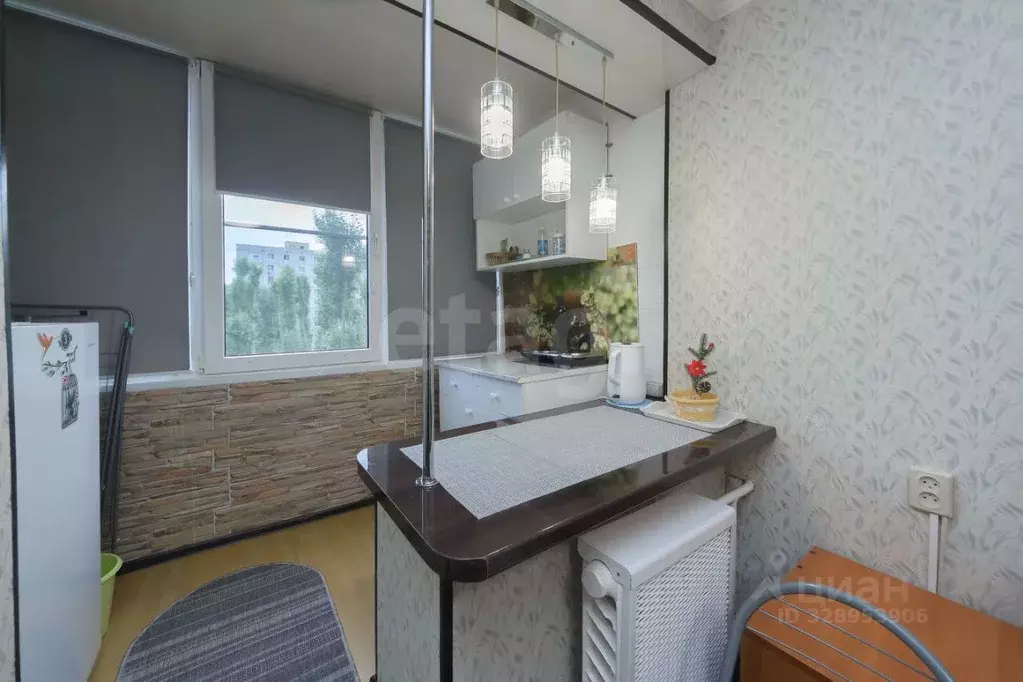 Студия Тюменская область, Тюмень ул. 30 лет Победы, 81 (12.4 м) - Фото 1