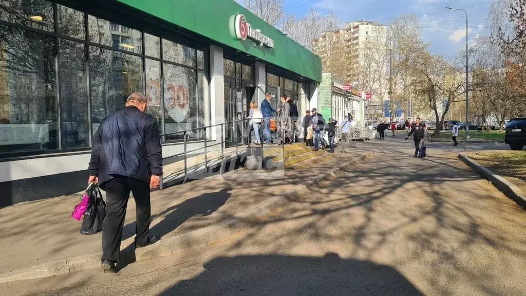 Торговая площадь в Москва ул. Пришвина, 21 (382 м) - Фото 0