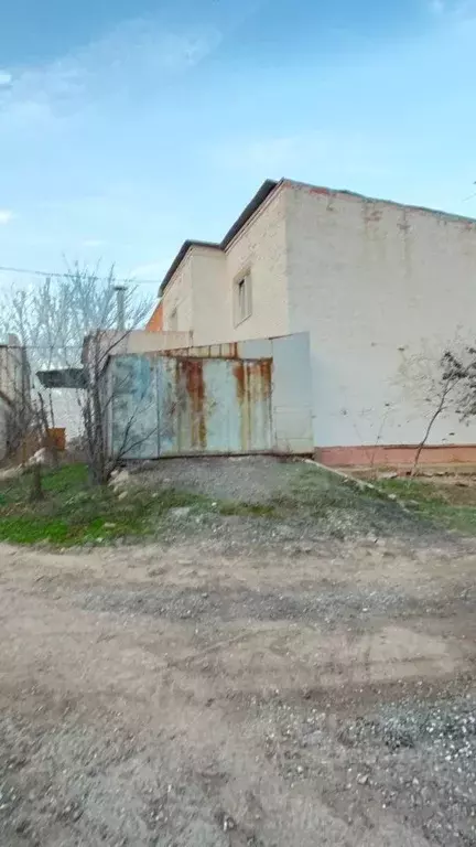 3-к кв. Астраханская область, Приволжский район, с. Началово ул. ... - Фото 1