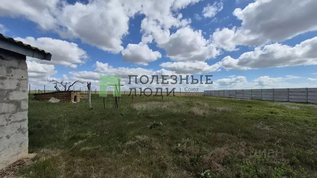 Дом в Крым, Сакский район, с. Молочное ул. Садовая, 15 (40 м) - Фото 2