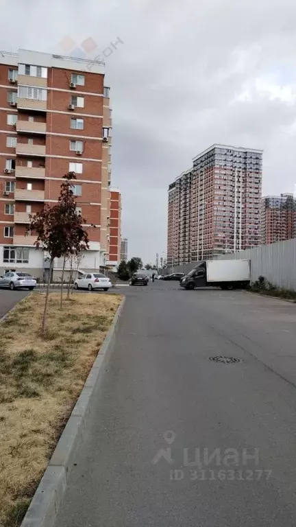 Помещение свободного назначения в Адыгея, Майкоп ул. Ашхамафа, 3 (18 ... - Фото 1