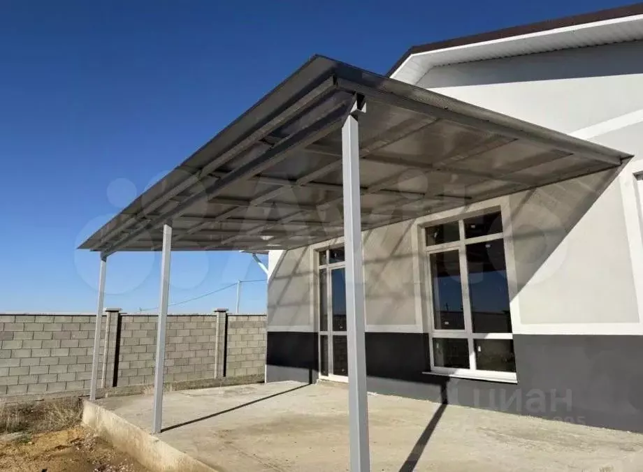 Дом в Крым, Симферопольский район, Добровское с/пос, с. Пионерское  ... - Фото 2