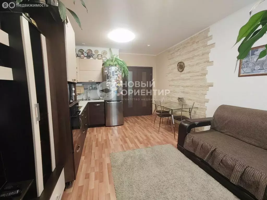 1-комнатная квартира: Екатеринбург, улица Николая Островского, 1 (48.3 ... - Фото 2