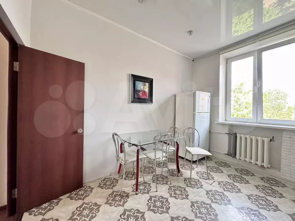 2-к. квартира, 61 м, 4/4 эт. - Фото 1