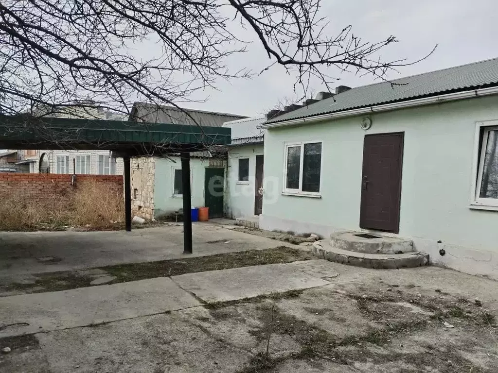 Дом в Карачаево-Черкесия, Усть-Джегута Краснопартизанская ул. (51 м) - Фото 0