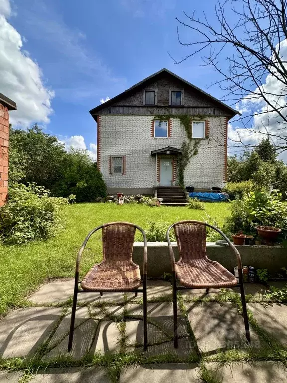 Дом в Ленинградская область, Гатчина Ленинградское ш. (131 м) - Фото 1