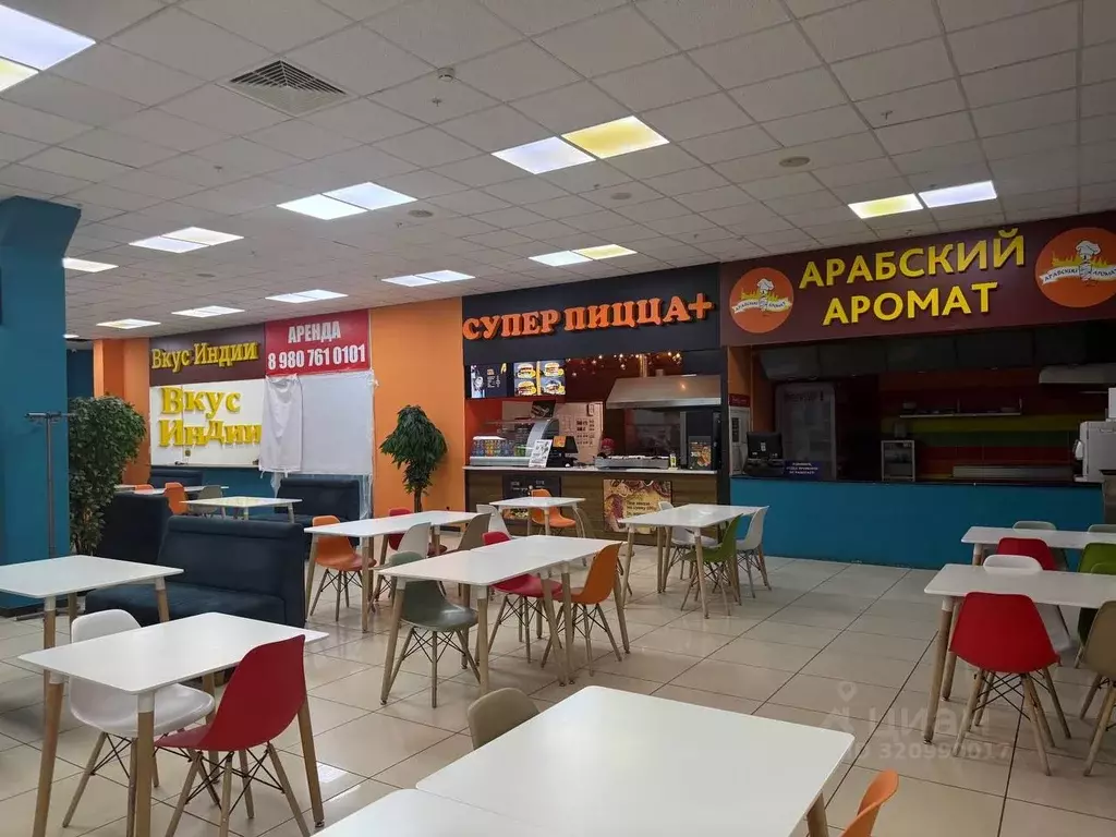 Торговая площадь в Орловская область, Орел Октябрьская ул., 27 (45 м) - Фото 0