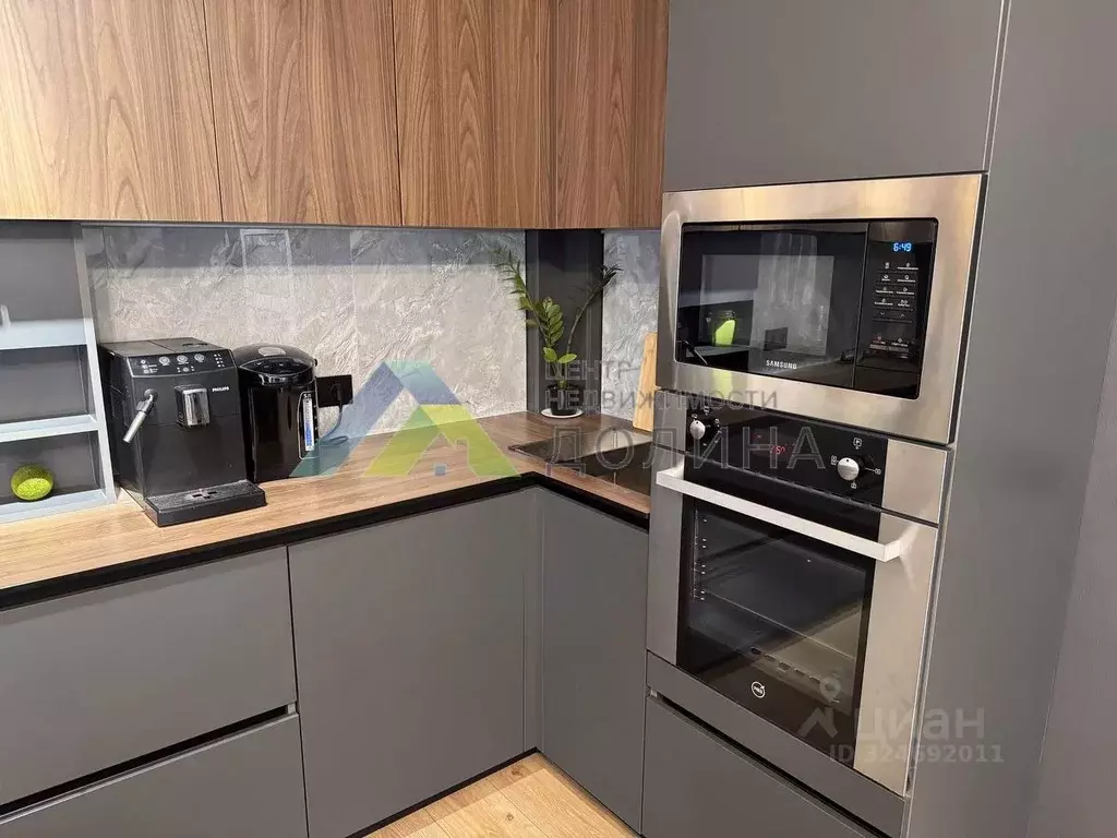 2-к кв. Волгоградская область, Волгоград ул. Добрушина, 9 (73.0 м) - Фото 2