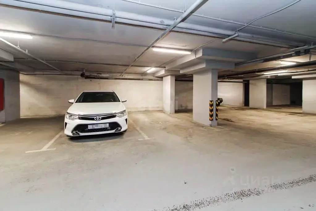 Гараж в Тюменская область, Тюмень ул. Виктора Тимофеева, 10 (13 м) - Фото 2