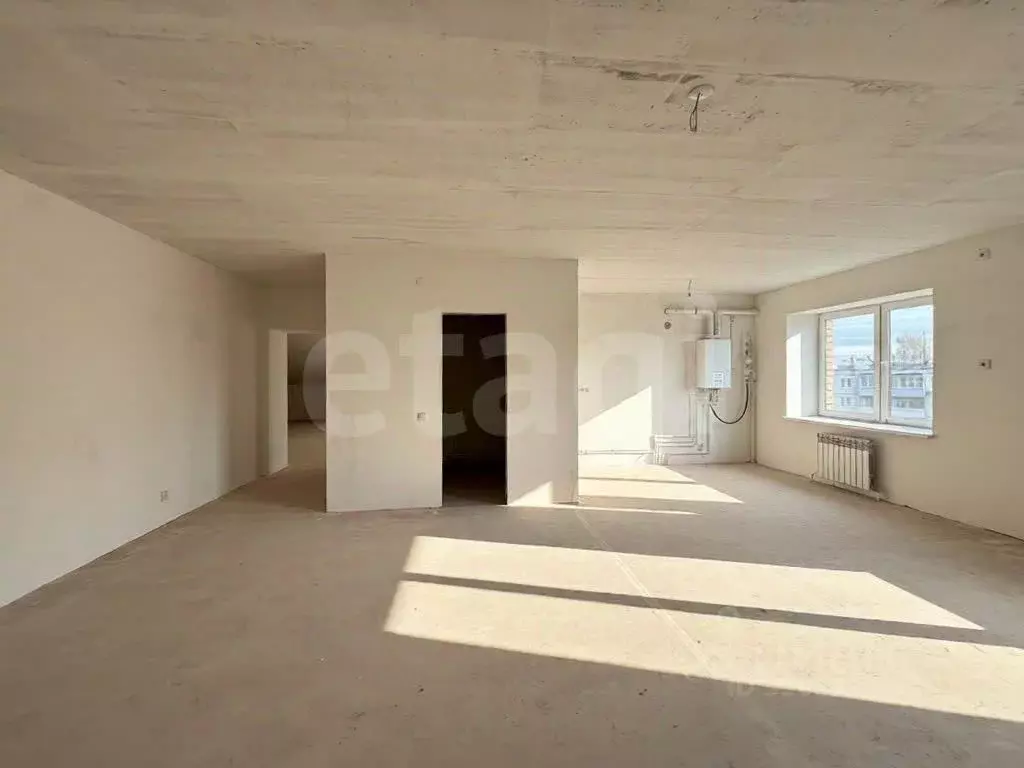 2-к кв. Псковская область, Псков Петровская ул., 4Б (136.5 м) - Фото 1