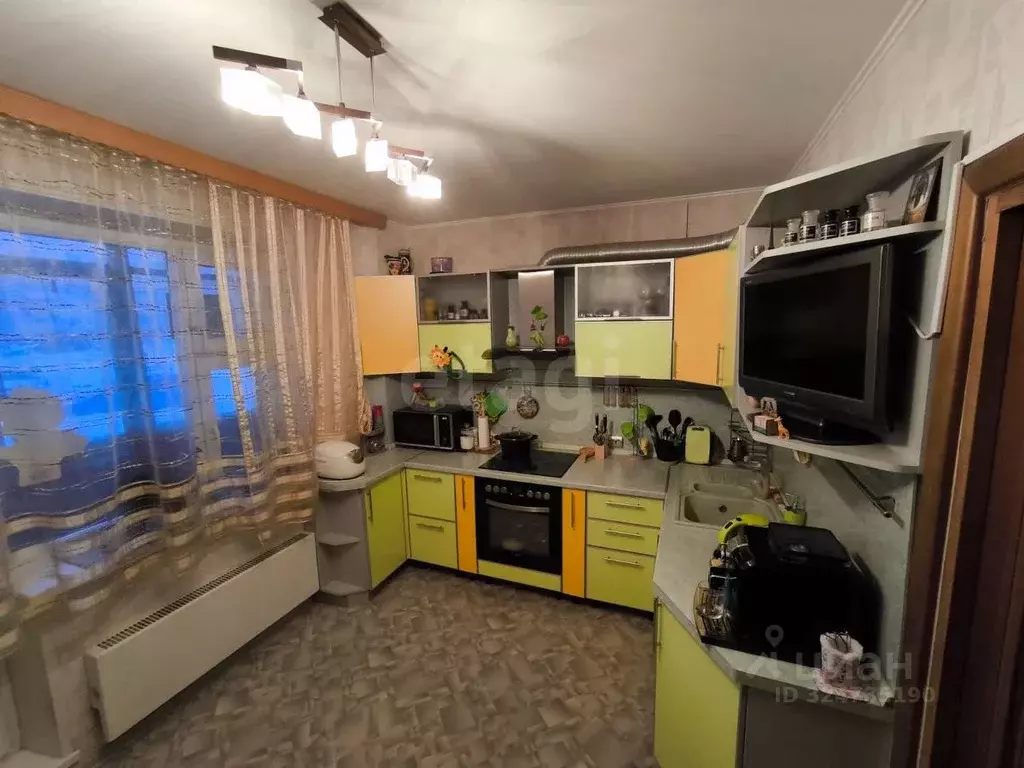 4-к кв. Ямало-Ненецкий АО, Ноябрьск ул. Владимира Высоцкого, 20 (90.0 ... - Фото 1