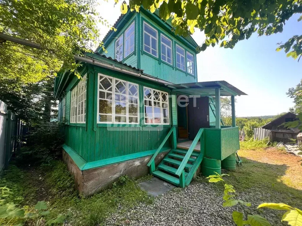 Дом в Приморский край, Надеждинский район, с. Вольно-Надеждинское ул. ... - Фото 1