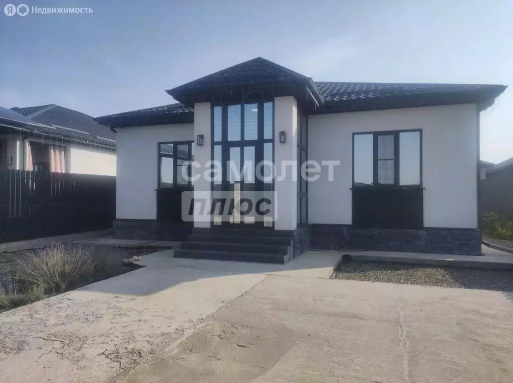Дом в Ессентуки, улица имени Рыбникова, 60 (120 м) - Фото 1