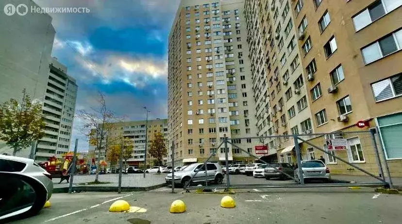 1-комнатная квартира: Саратов, улица имени С.Ф. Тархова, 29Б (51 м) - Фото 1