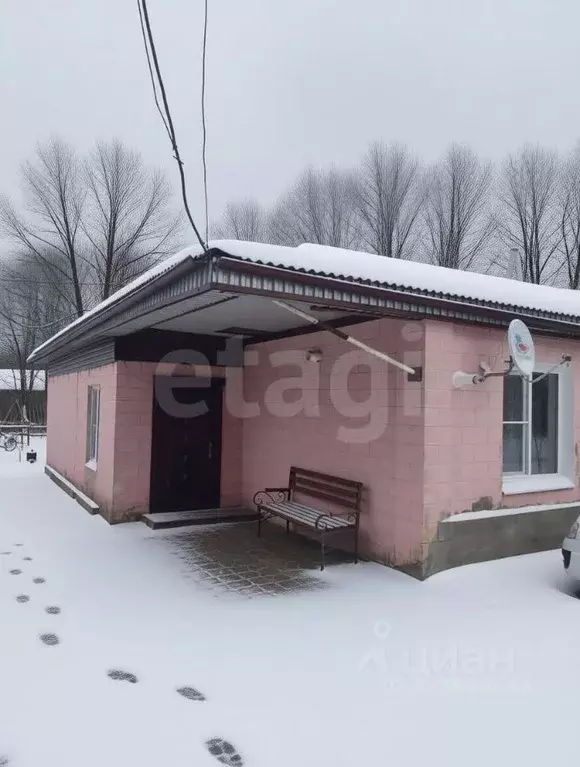Дом в Тульская область, Плавский район, Молочно-Дворское с/пос, с. ... - Фото 1