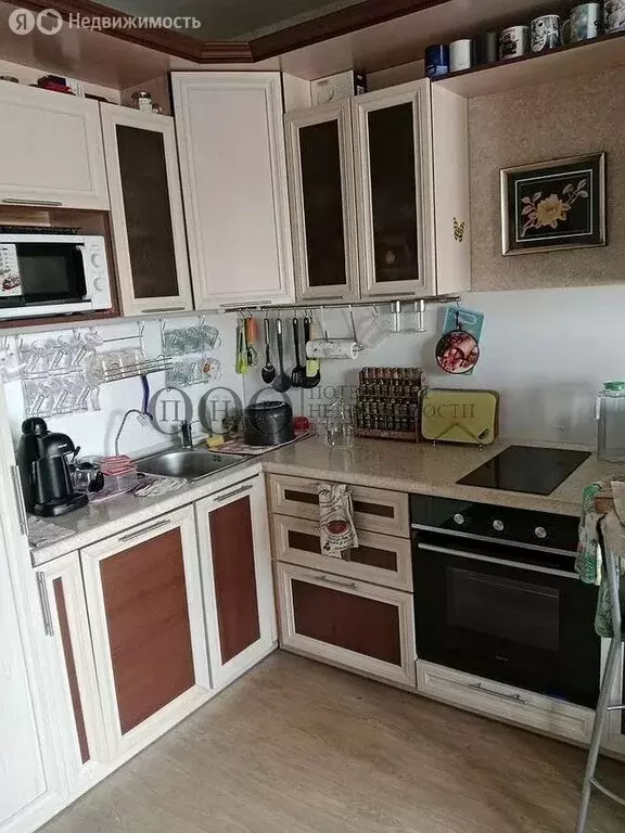 3-комнатная квартира: Кемерово, проспект Шахтёров, 82А (54.2 м) - Фото 0