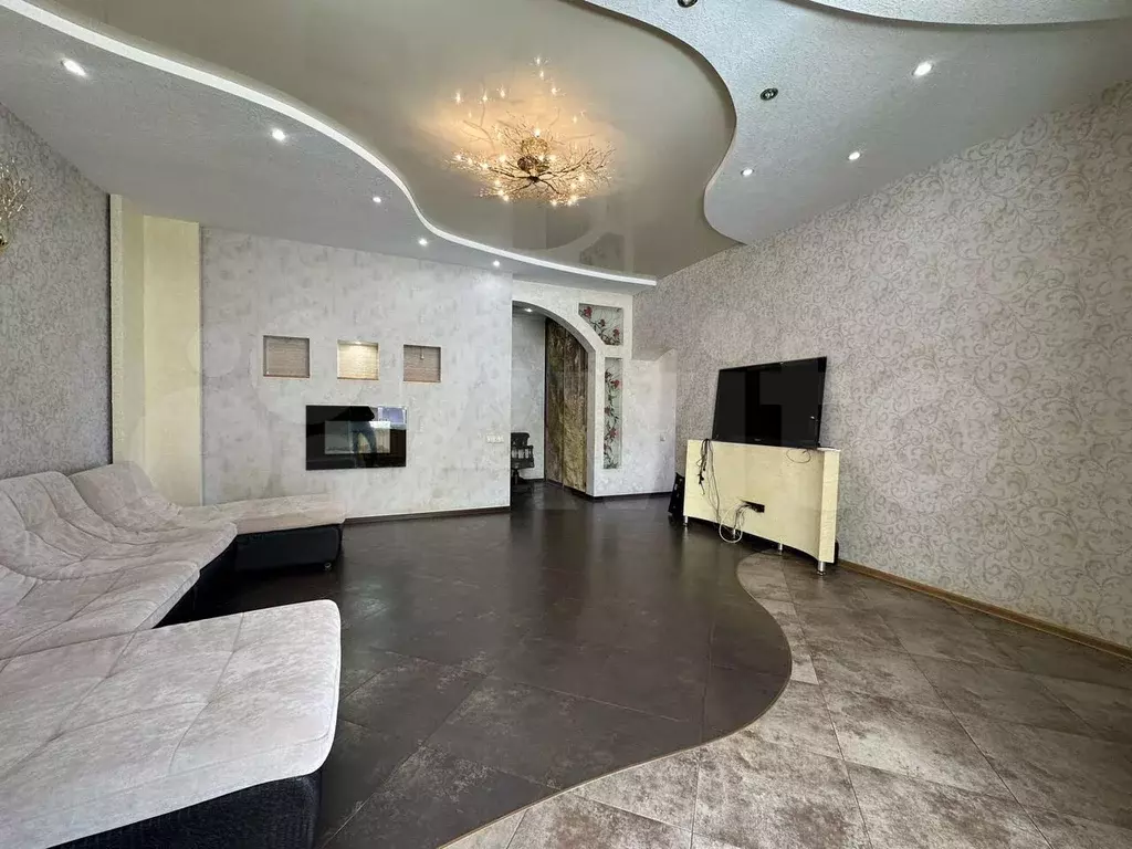 4-к. квартира, 160 м, 2/4 эт. - Фото 0