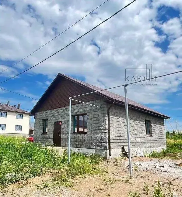 Дом в Челябинская область, Магнитогорск ул. Александра Марченко (75 м) - Фото 0