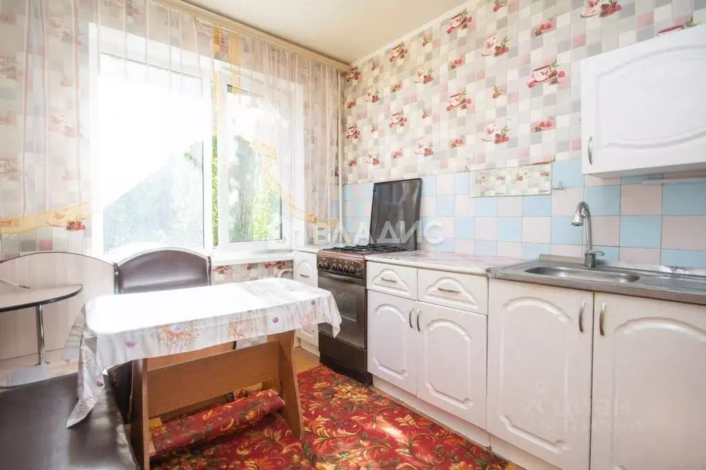 2-к кв. Саратовская область, Балаково просп. Героев, 17 (40.3 м) - Фото 1