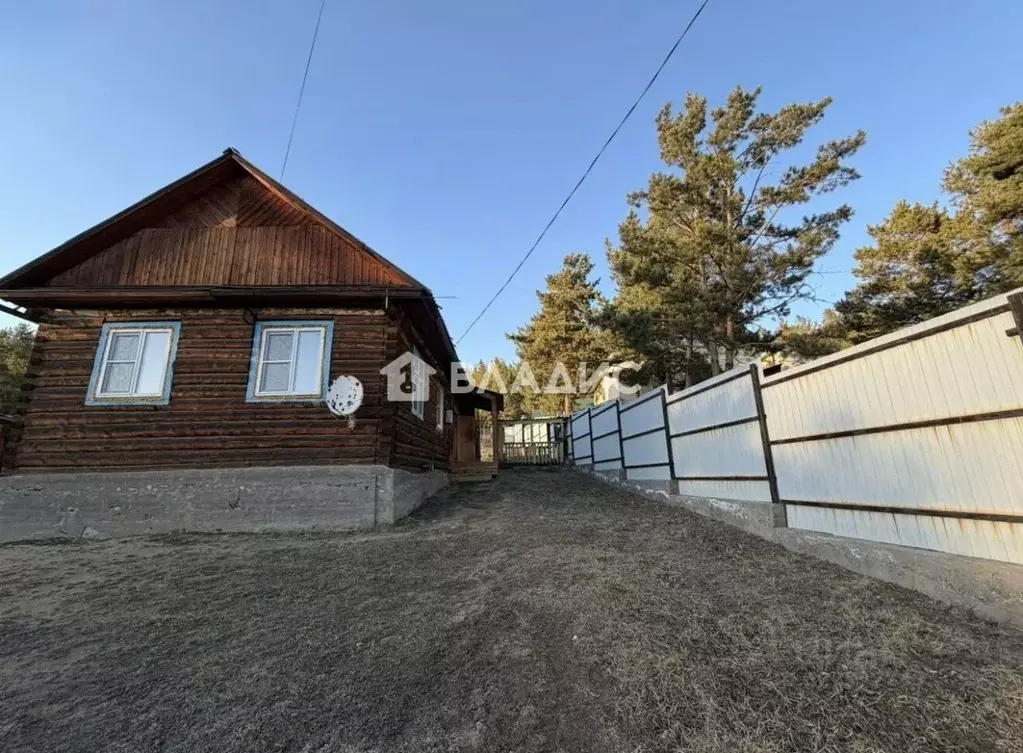 Дом в Бурятия, Улан-Удэ ул. Листовая (39 м) - Фото 1