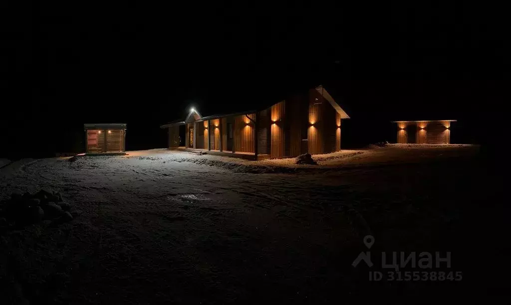 Дом в Карелия, Лахденпохский муниципальный округ, Район поселка ... - Фото 1