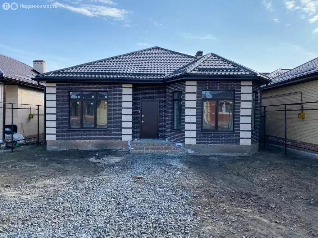 Дом в Аксай, улица Речников (140 м) - Фото 1