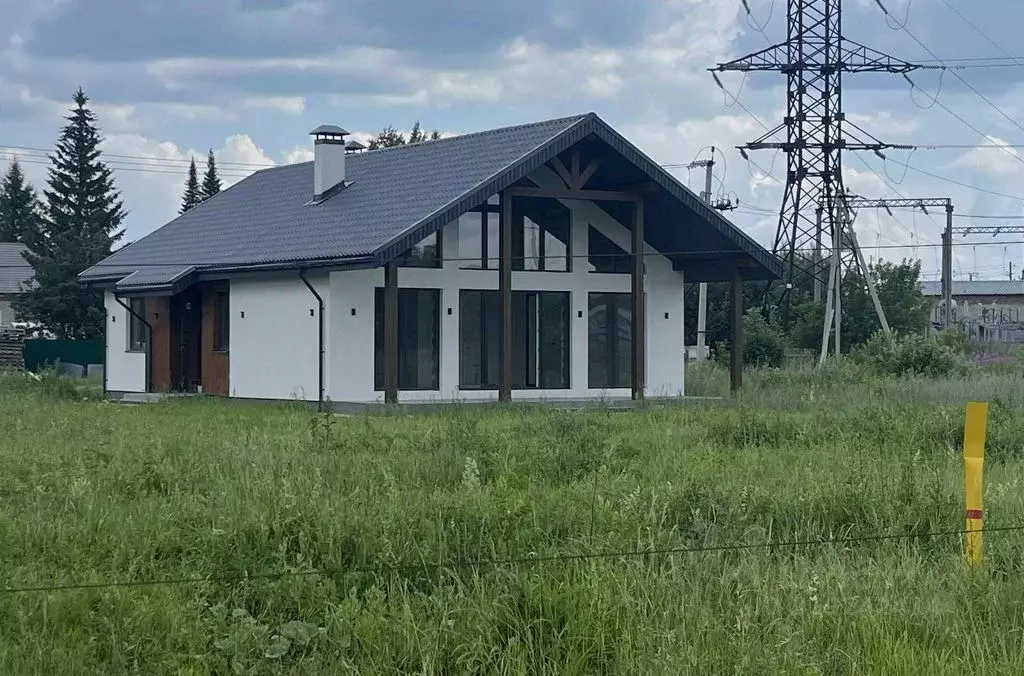 Дом в Свердловская область, Сысертский муниципальный округ, пос. ... - Фото 0