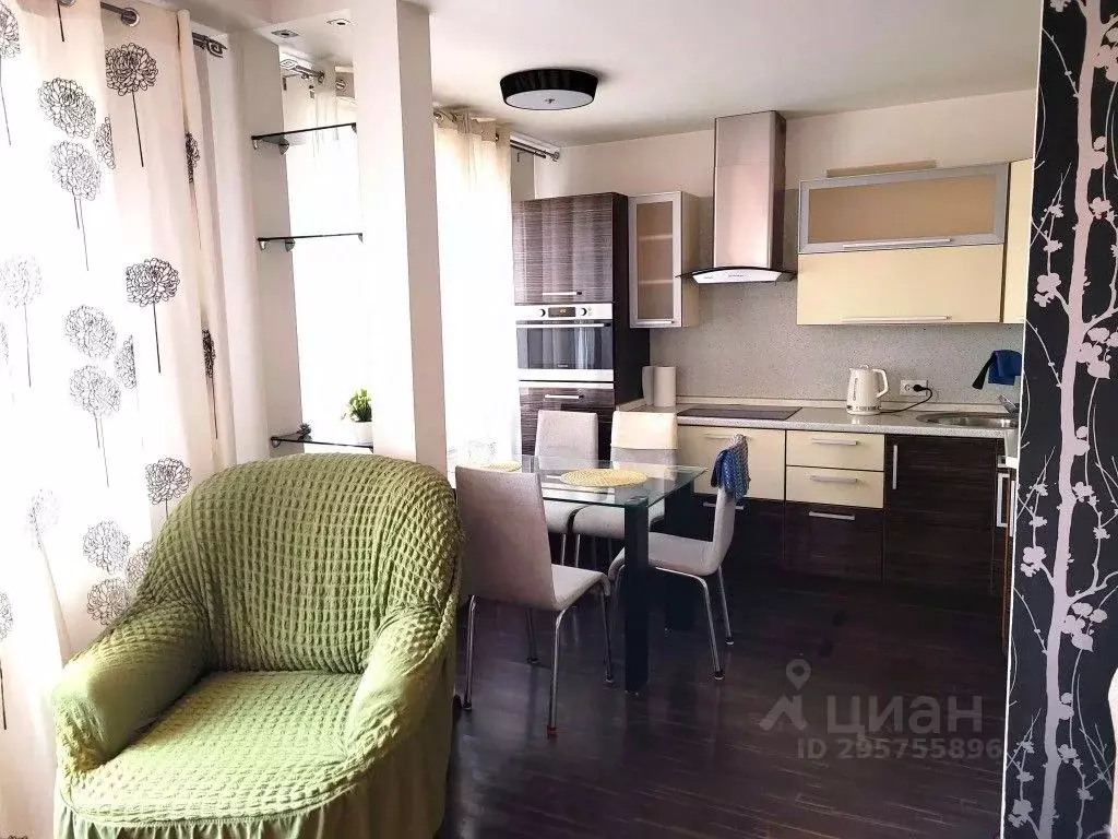 2-к кв. Приморский край, Владивосток ул. Невельского, 1 (52.0 м) - Фото 0
