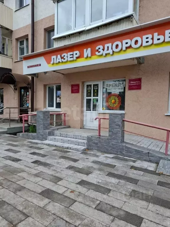 Торговая площадь в Башкортостан, Уфа просп. Октября, 88 (247 м) - Фото 1