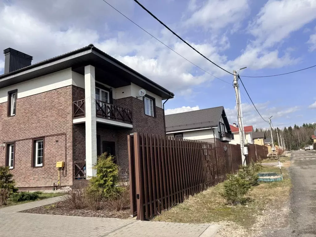 Дом в Москва д. Шарапово, ул. Горожанкина, 4/2 (244 м) - Фото 2