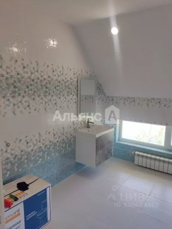 Дом в Ростовская область, Волгодонск Прохладная ул. (150 м) - Фото 1