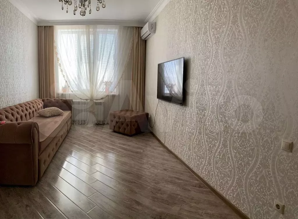 1-к. квартира, 42 м, 8/8 эт. - Фото 0